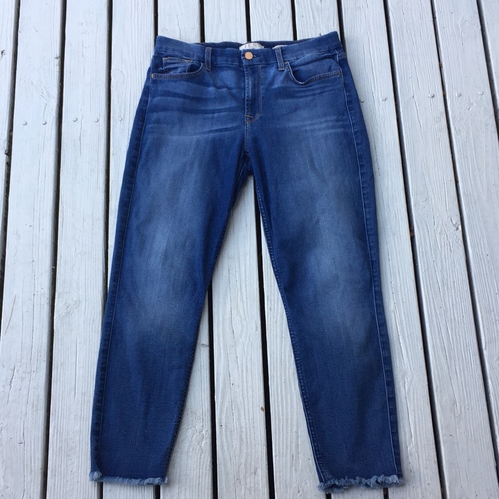 Jen7 7FAMK skinny cropped jeans fray hem